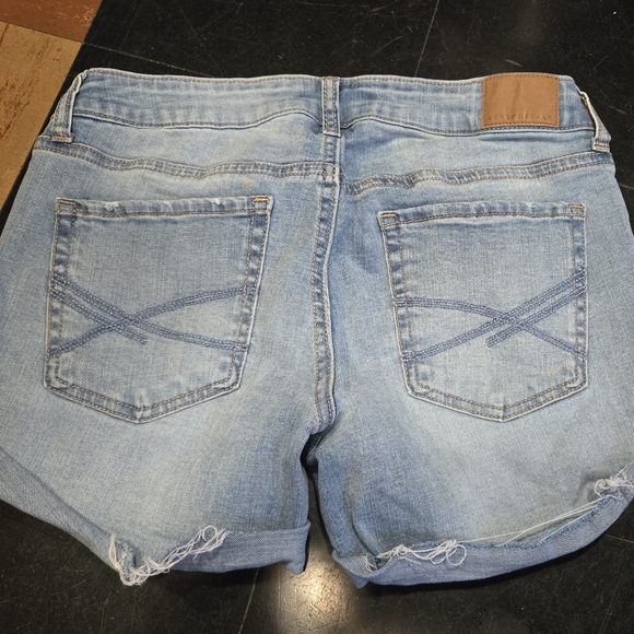 Aeropostale midi distressed jean shorts light blue misses size 4 GUC - Picture 2 of 7